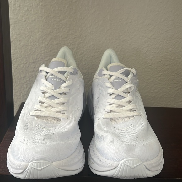 Hoka Carbon X 2 sneakers, size 8D. - Picture 2 of 14